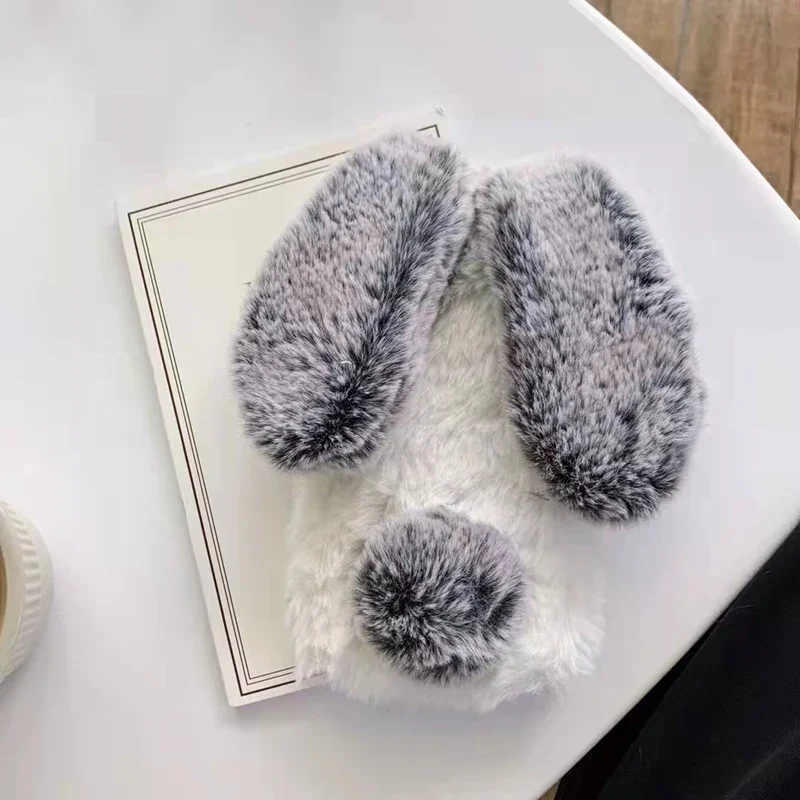 Peluche Pelliccia di Coniglio  - Realme Note 50 recensione e prezzo