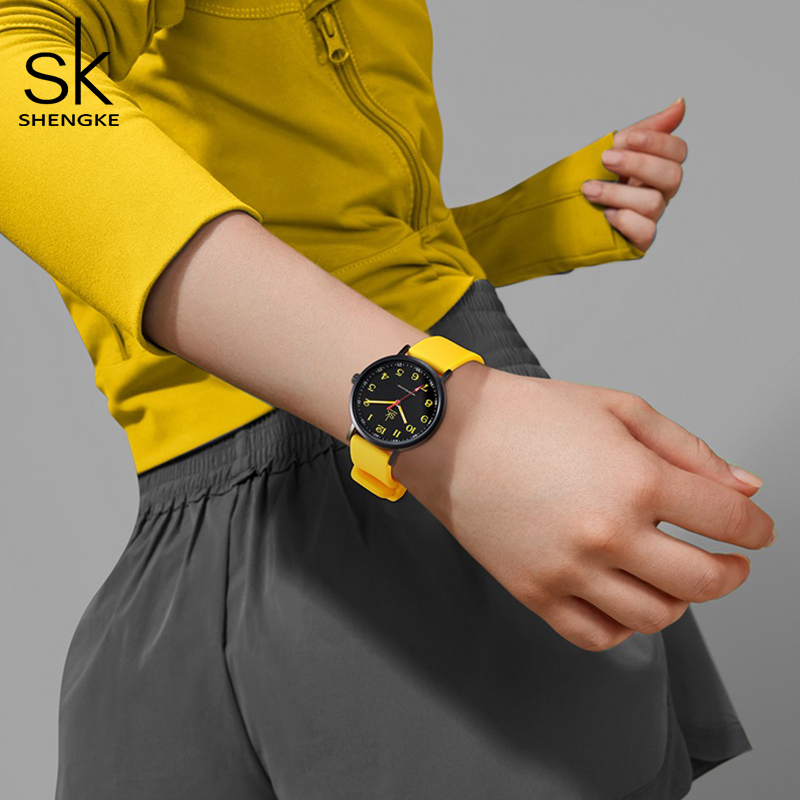SHENGKE Orologi da donna con c - Sport Loop Strap recensione e prezzo