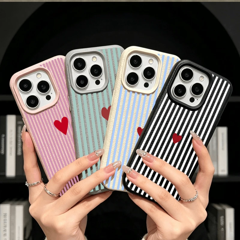 Cover a cuore a righe colorate - Realme Note 50 recensione e prezzo